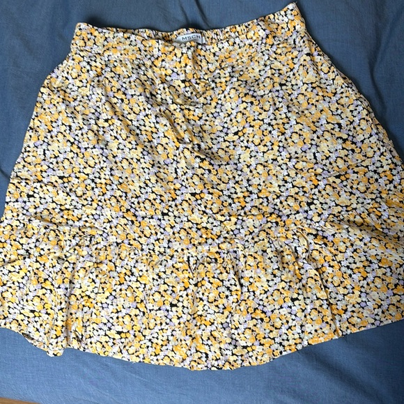 MSCH Copenhagen floral skirt size L - Picture 3 of 5